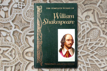 《the complete works of william shakespeare》